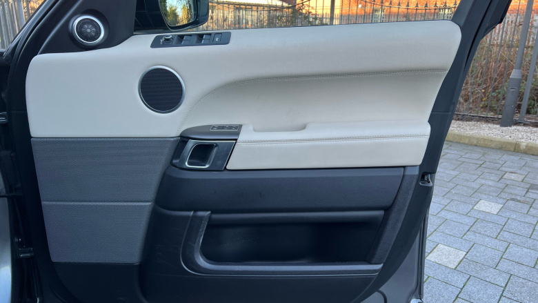 Land Rover Range Rover Sport 3.0 SDV6 [306] HSE Dynamic 5dr Auto Diesel Estate